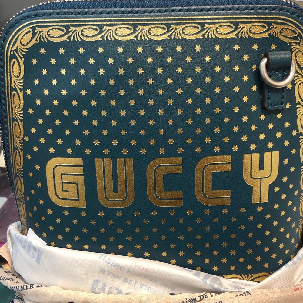 Gucci Turquoise leather cross body bag